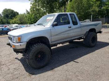  Salvage Toyota Pickup