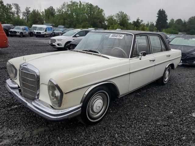  Salvage Mercedes-Benz 250-class