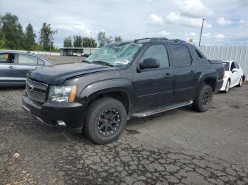  Salvage Chevrolet Avalanche