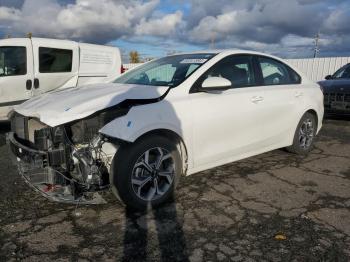  Salvage Kia Forte