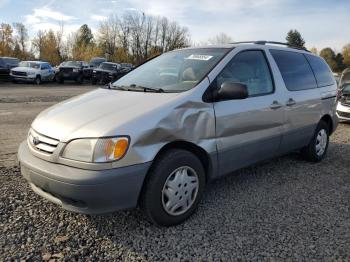  Salvage Toyota Sienna