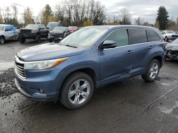  Salvage Toyota Highlander