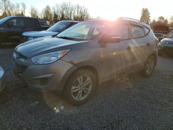  Salvage Hyundai TUCSON