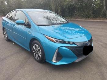  Salvage Toyota Prius