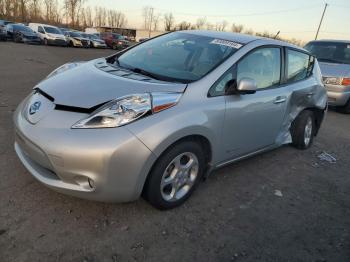  Salvage Nissan LEAF