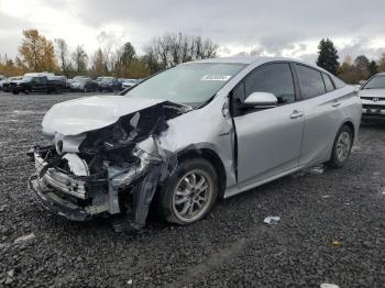  Salvage Toyota Prius