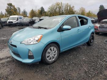  Salvage Toyota Prius