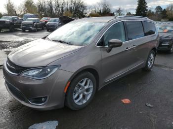  Salvage Chrysler Pacifica