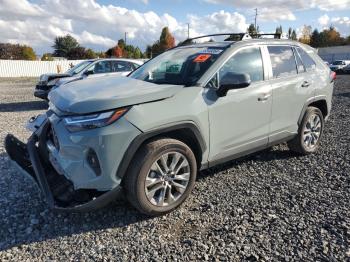  Salvage Toyota RAV4