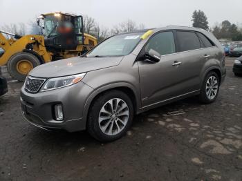  Salvage Kia Sorento