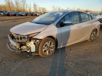  Salvage Toyota Prius