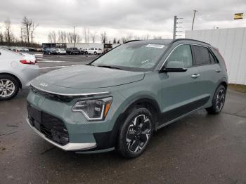  Salvage Kia Niro