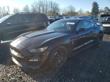  Salvage Ford Mustang