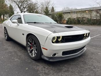  Salvage Dodge Challenger