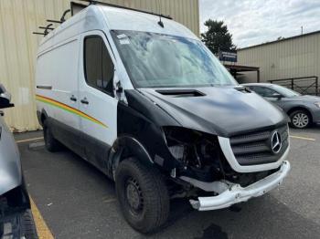  Salvage Mercedes-Benz Sprinter