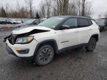  Salvage Jeep Compass