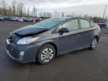  Salvage Toyota Prius