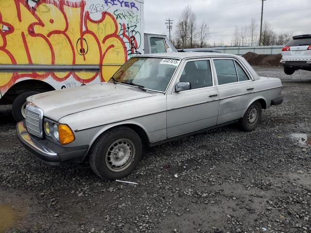  Salvage Mercedes-Benz 240-Class