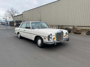  Salvage Mercedes-Benz 280-Class