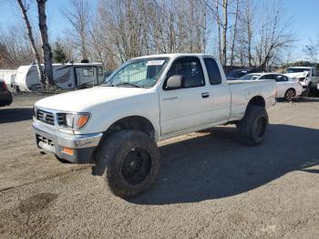  Salvage Toyota Tacoma