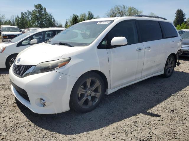  Salvage Toyota Sienna