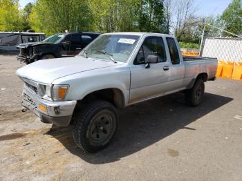  Salvage Toyota Pickup
