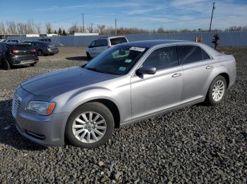  Salvage Chrysler 300