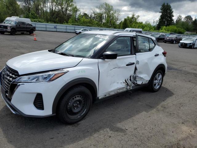  Salvage Nissan Kicks