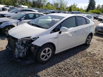  Salvage Toyota Prius