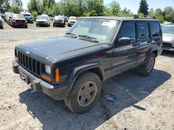  Salvage Jeep Cherokee