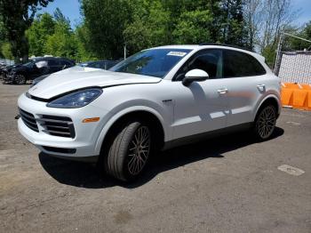  Salvage Porsche Cayenne