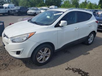 Salvage Hyundai TUCSON