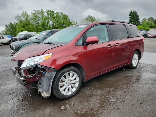  Salvage Toyota Sienna