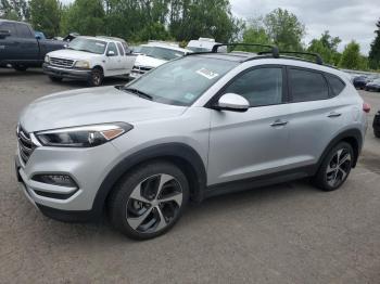  Salvage Hyundai TUCSON