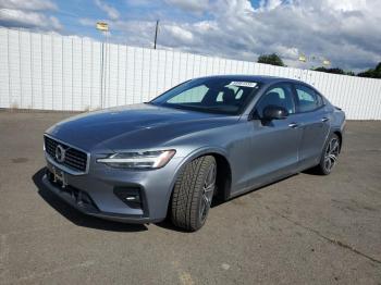  Salvage Volvo S60