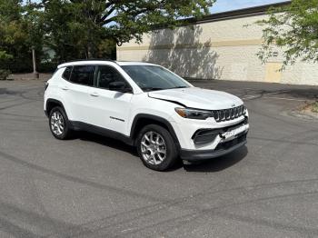  Salvage Jeep Compass