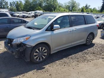  Salvage Toyota Sienna