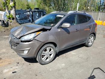  Salvage Hyundai TUCSON