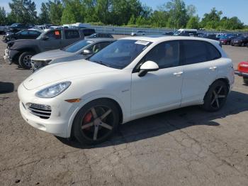  Salvage Porsche Cayenne