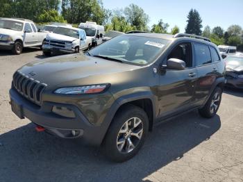  Salvage Jeep Cherokee