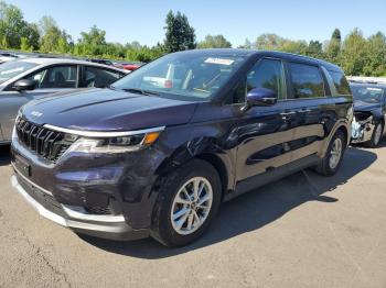  Salvage Kia Carnival