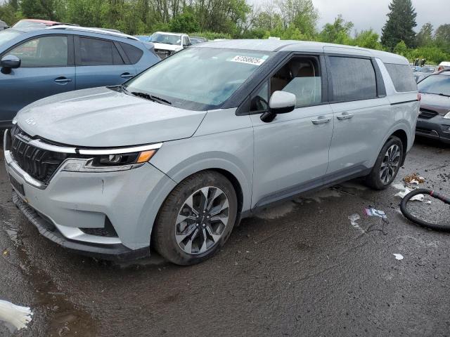  Salvage Kia Carnival