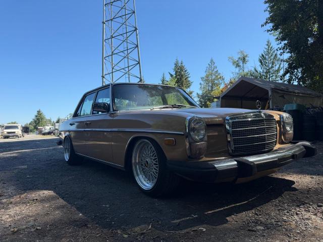  Salvage Mercedes-Benz 240-Class