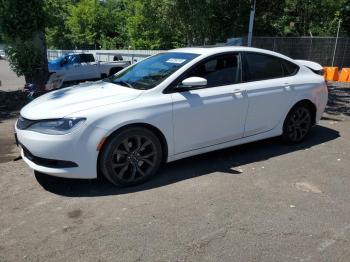  Salvage Chrysler 200