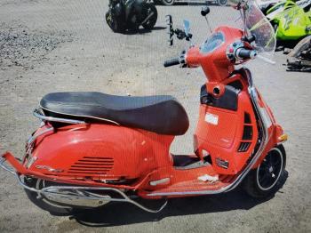  Salvage Vespa Gts Sei Gi