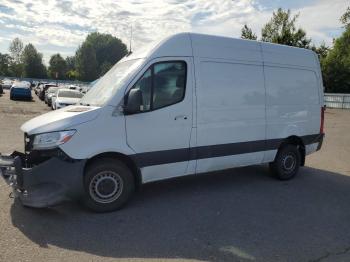  Salvage Mercedes-Benz Sprinter