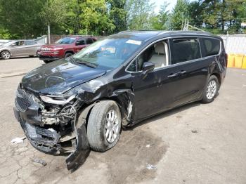  Salvage Chrysler Pacifica