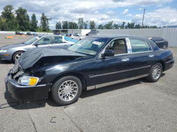  Salvage Lincoln Towncar