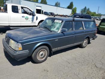  Salvage Volvo 245