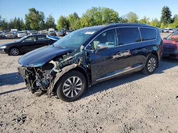  Salvage Chrysler Pacifica